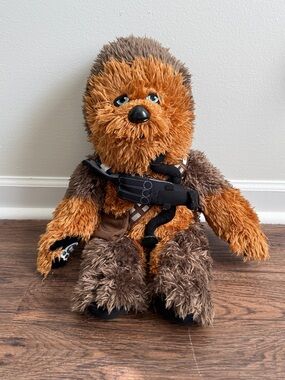 Chewbacca Star Wars Build A Bear  21"  Wookie Plush Bear w/ Bag & Crossbow